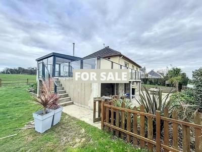 Detached House with Open Sea View over the Harbour