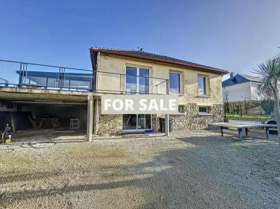Detached House with Open Sea View over the Harbour