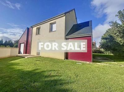 Contemporary House in Coastal Location