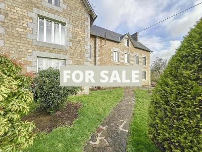 Detached Country House with Outbuilding