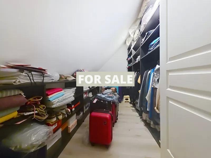 Detached Country House with Pond in Landscaped Gardens