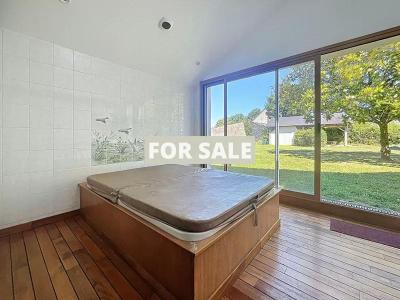 Detached Country House with Outbuilding