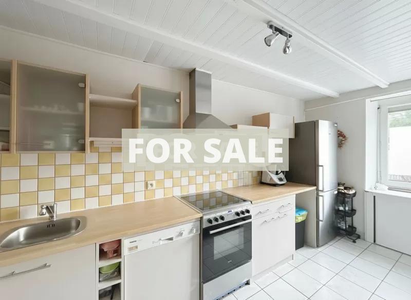 Traditional House with Garden