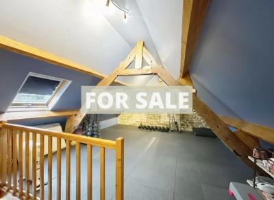 Traditional House with Garden