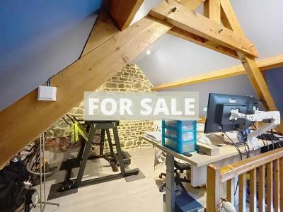 Traditional House with Garden