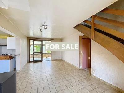 Detached Country House with Garden