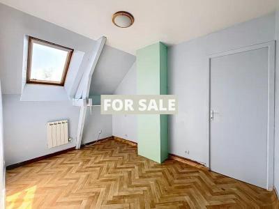 Detached Country House with Garden