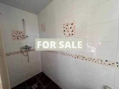 Contemporary House in Coastal Location