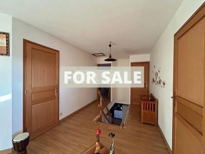 Contemporary House in Coastal Location