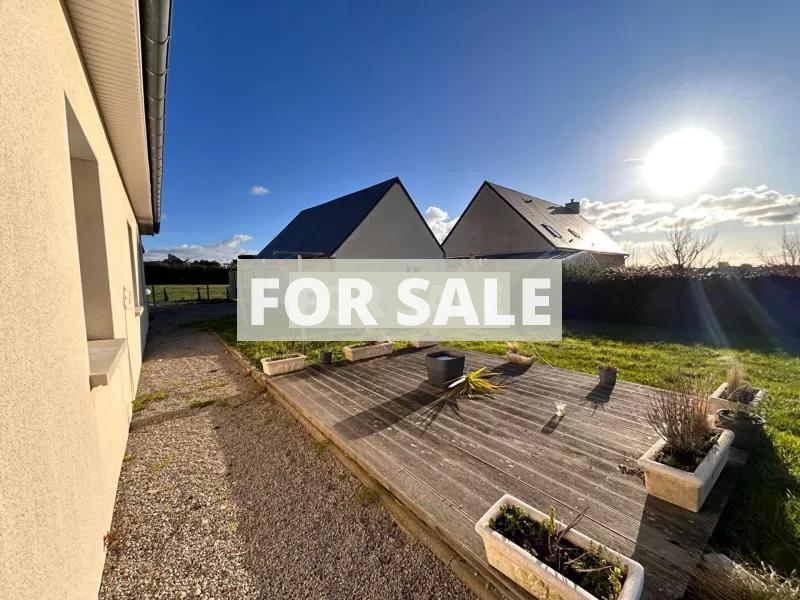 Contemporary House in Coastal Location