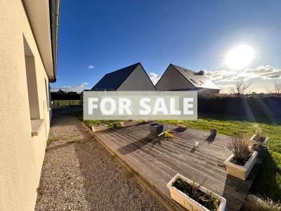 Contemporary House in Coastal Location