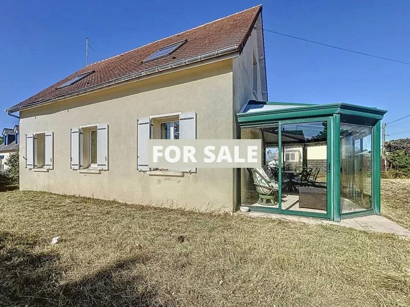 Detached House with Garden, 50m From the Beach