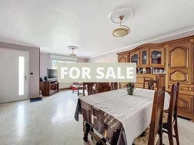 Traditional House with Garden