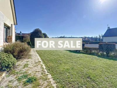 Detached House with Garden