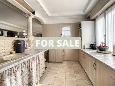 Detached House with Garden