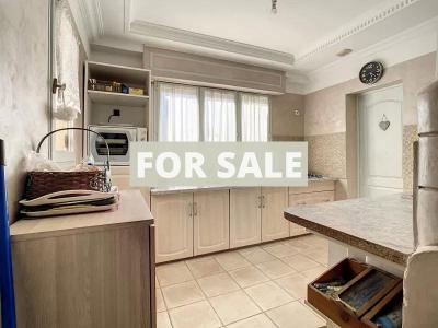 Detached House with Garden