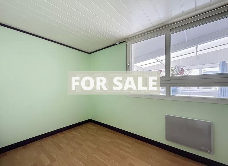 Detached House with Garden by the Coast