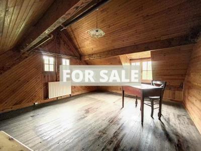 Detached House with Garden by the Coast