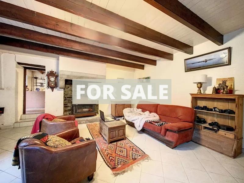 Detached House with Garden by the Coast