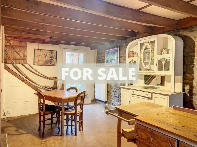 Detached House with Garden by the Coast