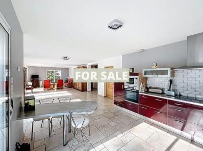 Detached House by the Golf Course