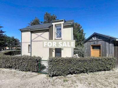 Detached House with Garden by the Coast