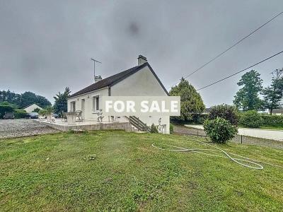 Detached House with Garden by the Coast