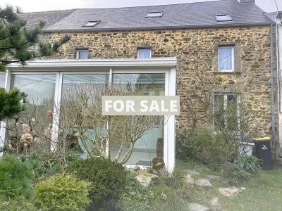 Traditional House with Garden by the Coast