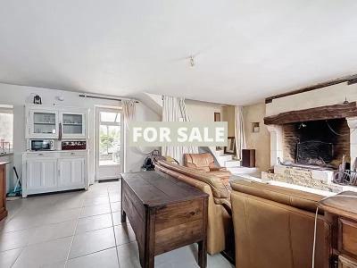 Traditional House with Garden by the Coast