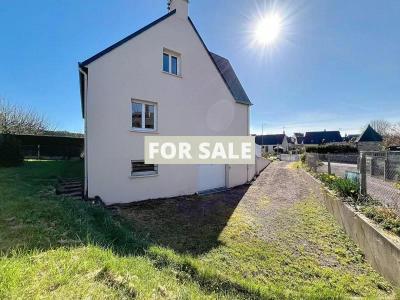 Detached House Only 500m From the Beach