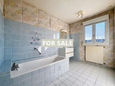 Detached House Only 500m From the Beach