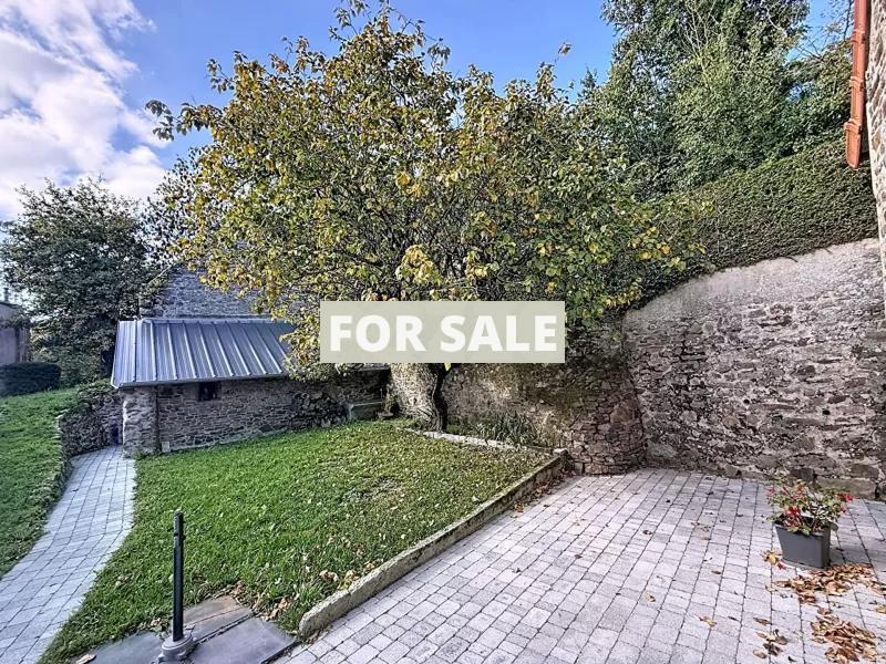 Charming Country House with Garden