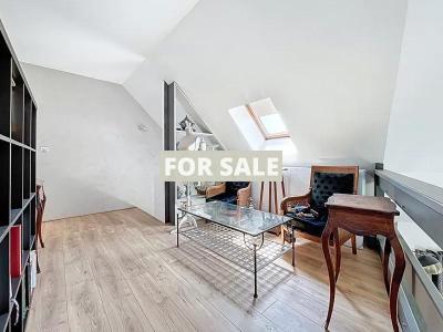 Detached House and Garden, 500m from the Beach