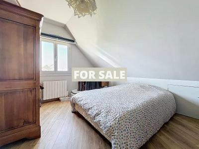 Detached House and Garden, 500m from the Beach