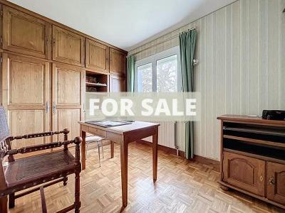 Detached House with Garden by the Coast