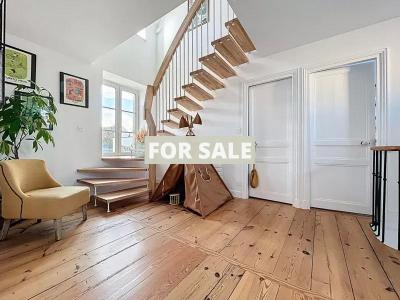 Detached House with Garden by the Coast