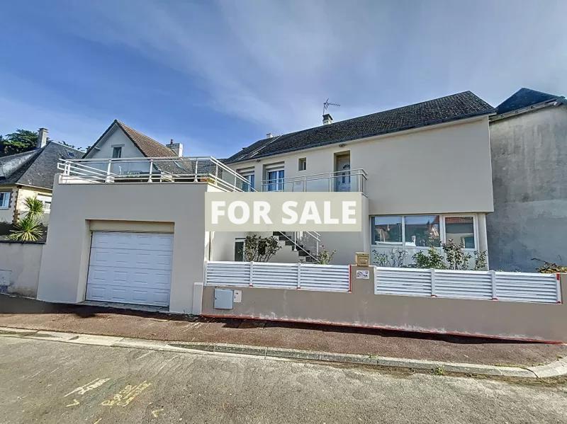 Contemporary Detached House in Coastal Location