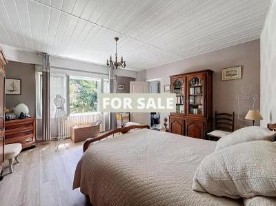 Contemporary Detached House in Coastal Location