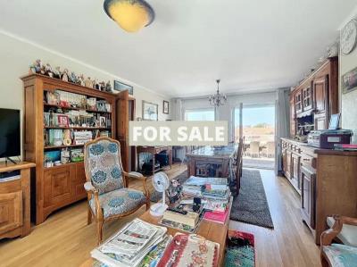 Contemporary Detached House in Coastal Location