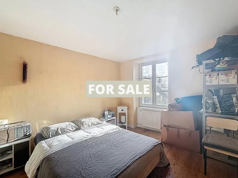 Detached Country House with Outbuildings