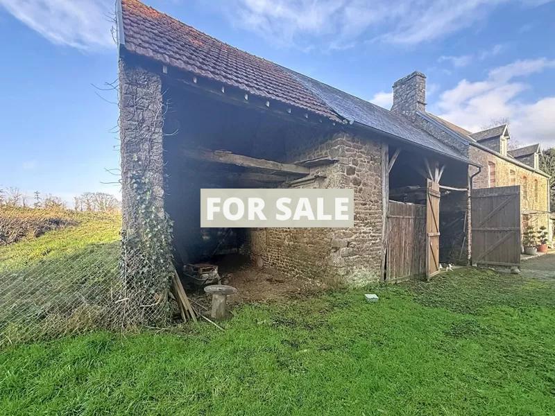 Detached Country House with Outbuildings