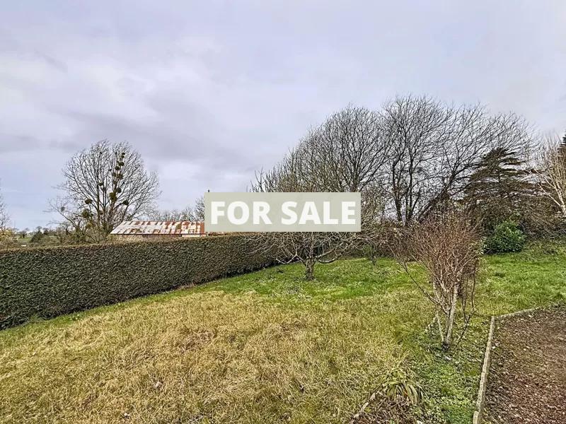 Single Storey Villa With Garden