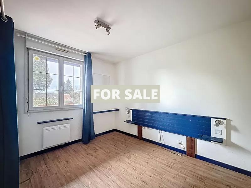 Single Storey Villa With Garden