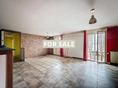 Single Storey Villa With Garden