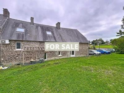 Traditional House with Garden in the Countryside
