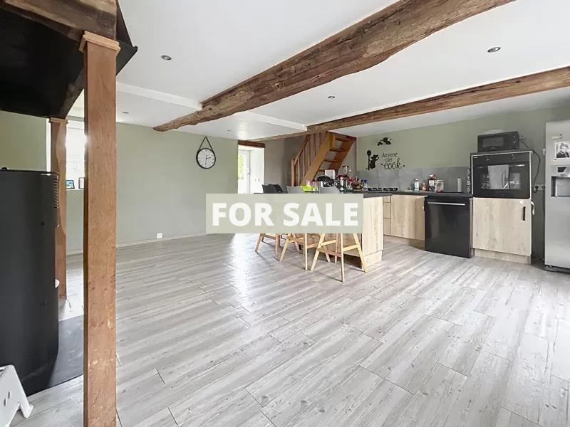 Traditional House with Garden in the Countryside