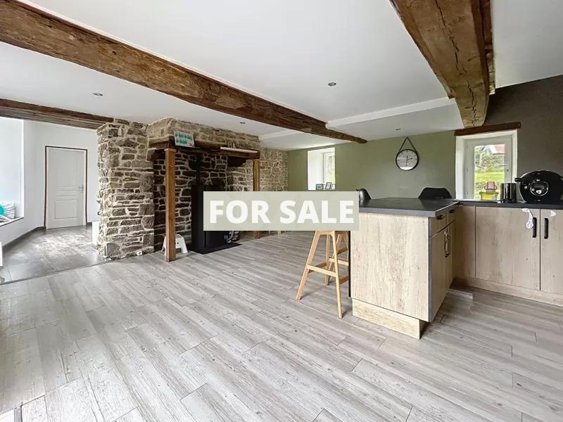 Traditional House with Garden in the Countryside