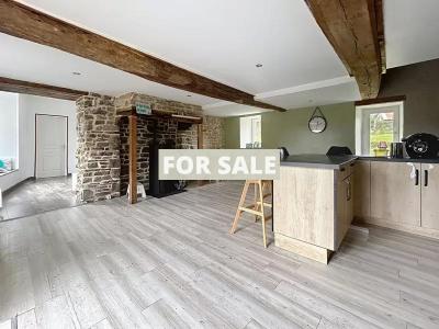 Traditional House with Garden in the Countryside