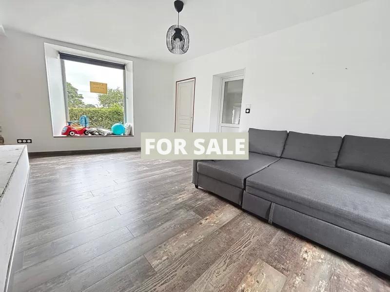 Traditional House with Garden in the Countryside