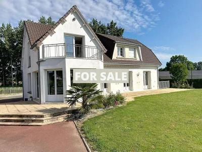 Detached Country House With Open Views and Outbuildings